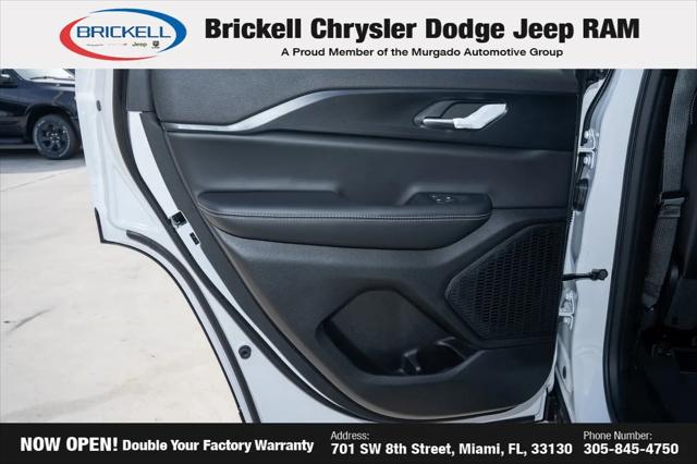2026 Jeep Grand Cherokee Laredo 4x4