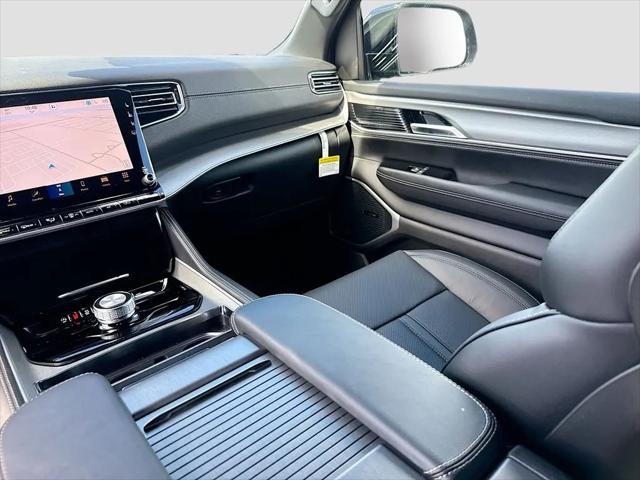 2026 Jeep Grand Wagoneer 4x2