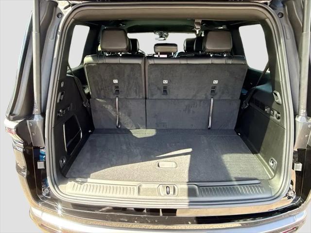 2026 Jeep Grand Wagoneer 4x2