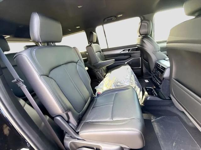 2026 Jeep Grand Wagoneer 4x2