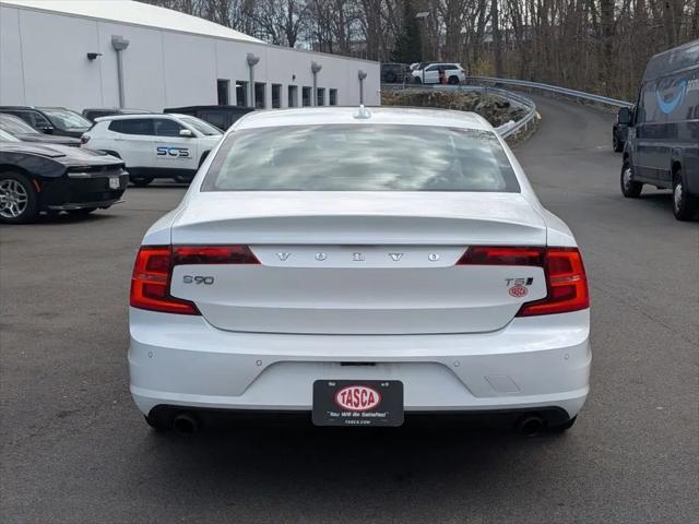 2018 Volvo S90 T5 Momentum