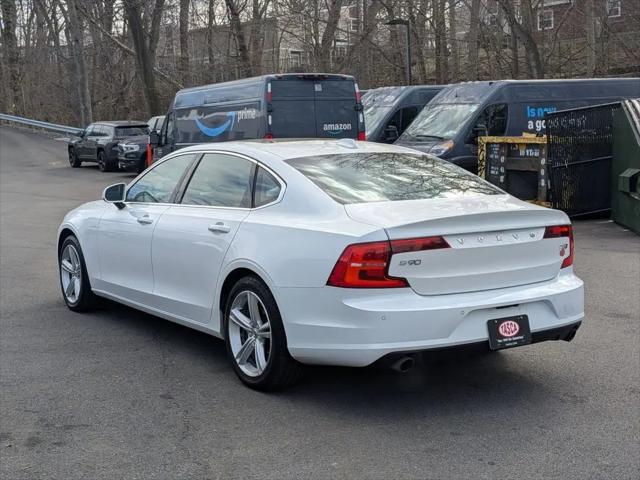 2018 Volvo S90 T5 Momentum