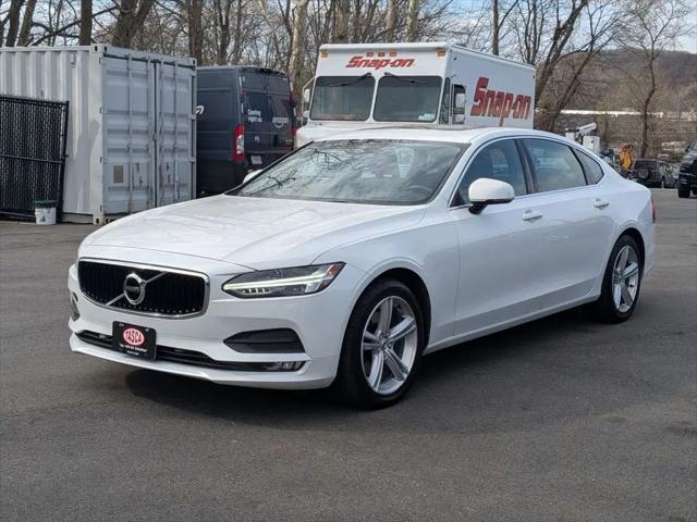 2018 Volvo S90 T5 Momentum