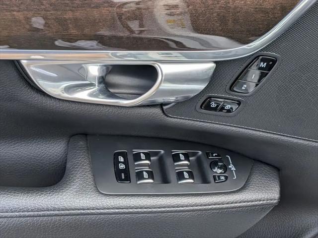 2018 Volvo S90 T5 Momentum