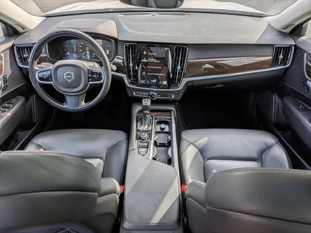 2018 Volvo S90 T5 Momentum