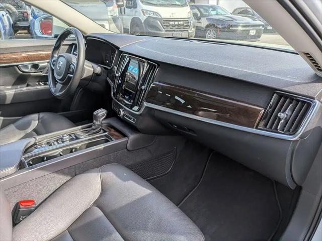 2018 Volvo S90 T5 Momentum