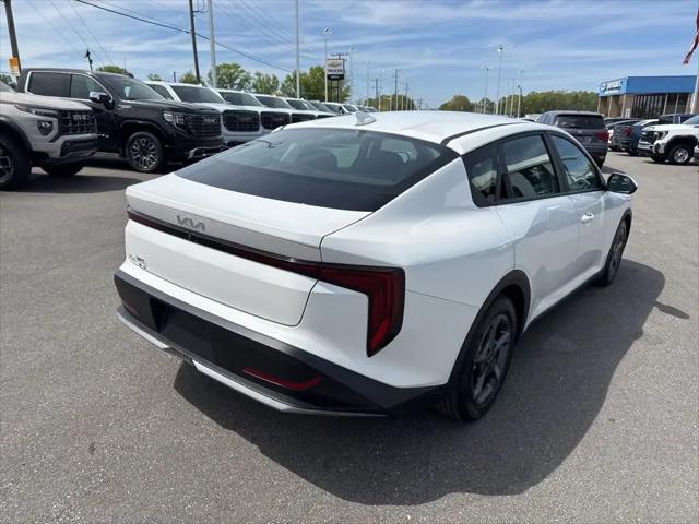 2025 Kia K4 LXS