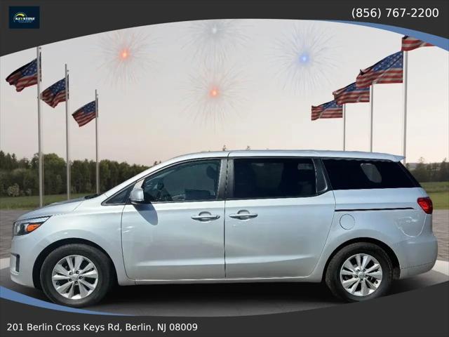 2018 Kia Sedona LX