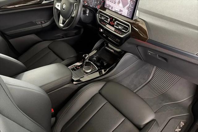 2023 BMW X4 xDrive30i
