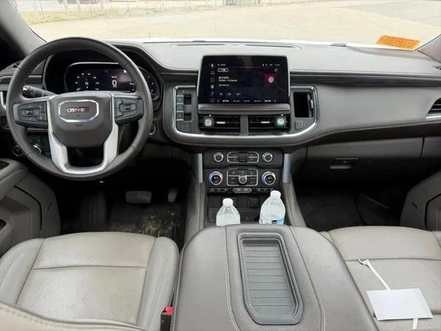 2023 GMC Yukon XL 4WD SLT