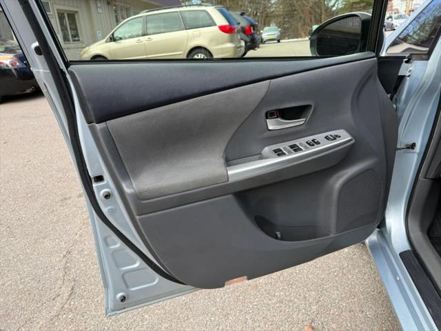2014 Toyota Prius v Three