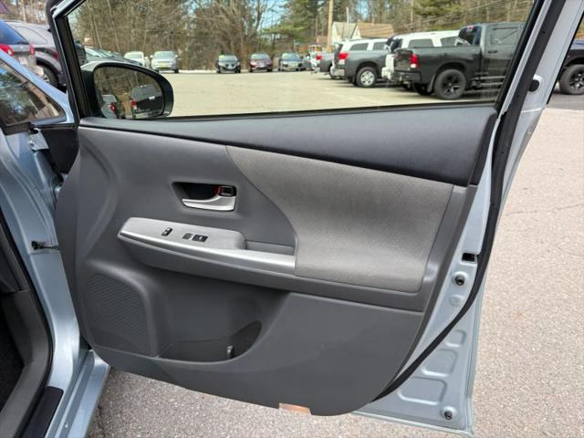 2014 Toyota Prius v Three