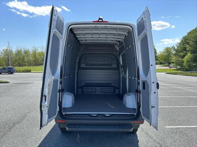 2026 Mercedes-Benz Sprinter 2500 Standard Roof 4-Cyl Diesel