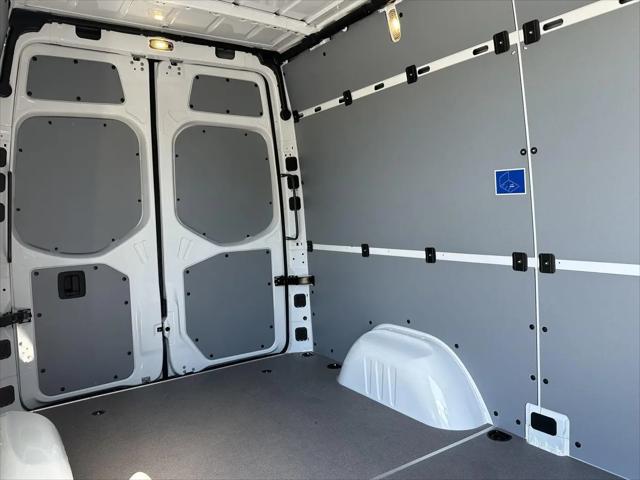 2026 Mercedes-Benz Sprinter 2500 Standard Roof 4-Cyl Diesel
