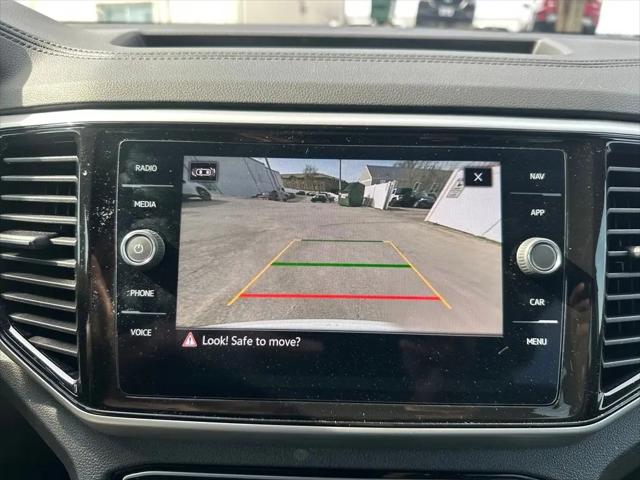 2023 Volkswagen Atlas Cross Sport 3.6L V6 SEL Premium R-Line
