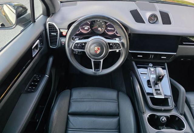 2023 Porsche Cayenne Platinum Edition