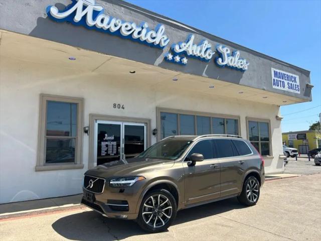 2016 Volvo XC90 T6 Momentum