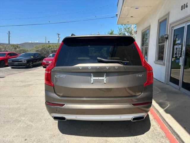 2016 Volvo XC90 T6 Momentum