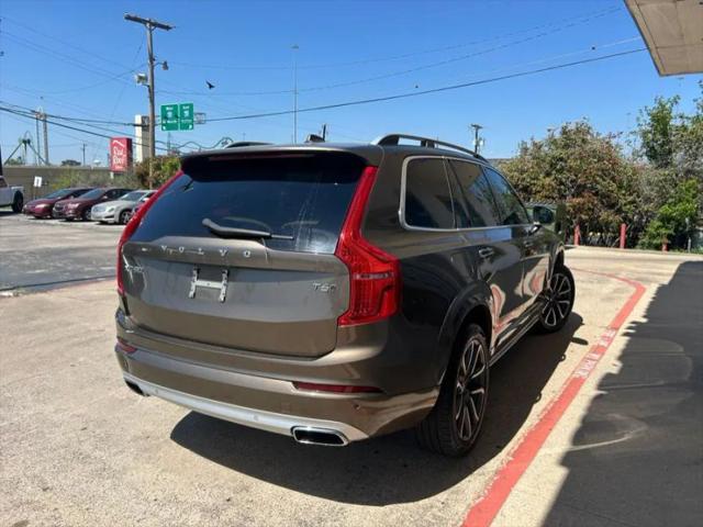 2016 Volvo XC90 T6 Momentum