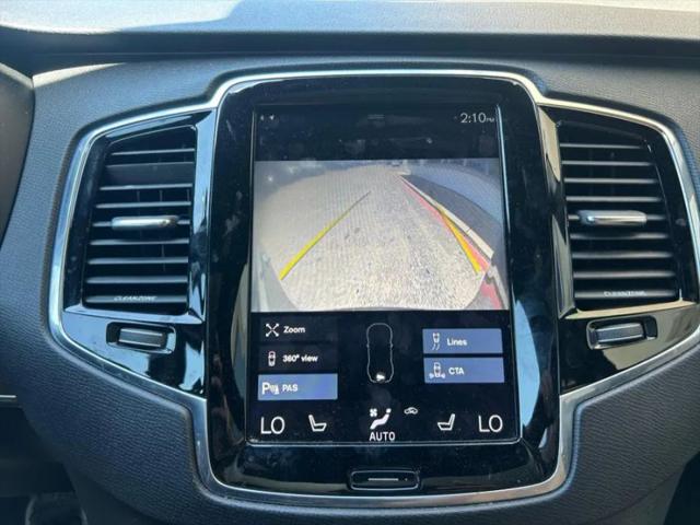 2016 Volvo XC90 T6 Momentum