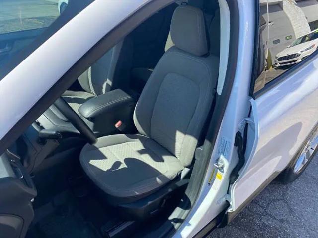 2021 Ford Escape SE Hybrid