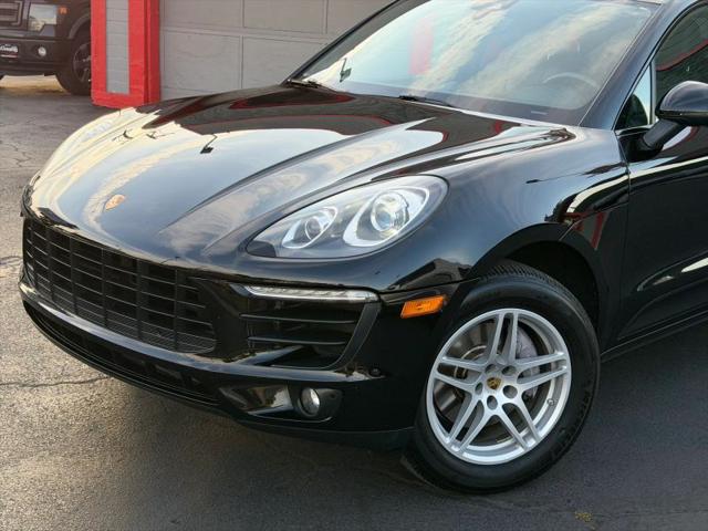 2017 Porsche Macan Base