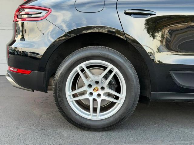 2017 Porsche Macan Base