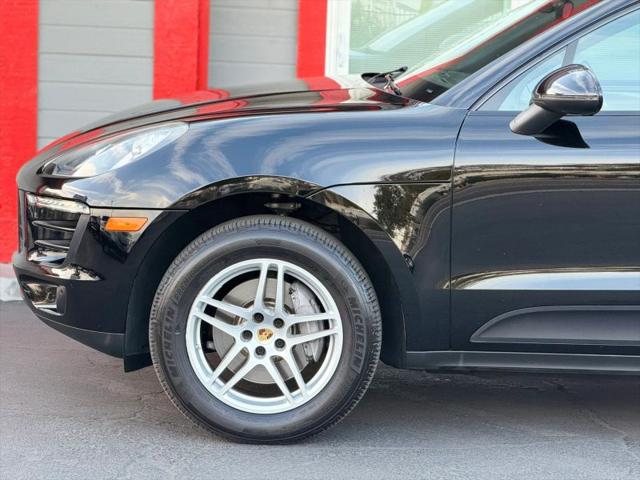 2017 Porsche Macan Base