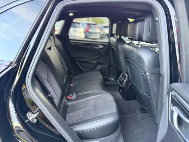 2017 Porsche Macan Base