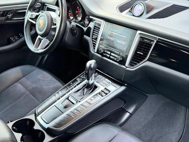 2017 Porsche Macan Base