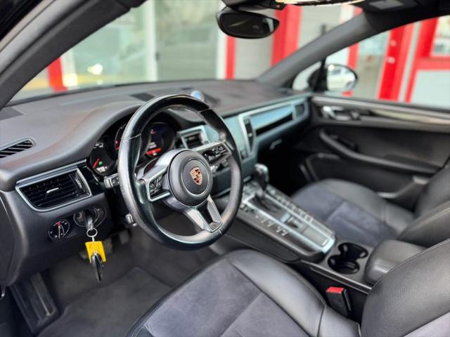 2017 Porsche Macan Base
