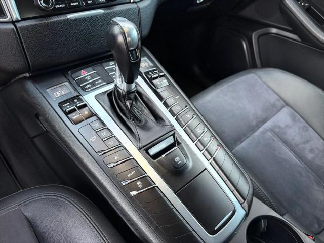 2017 Porsche Macan Base