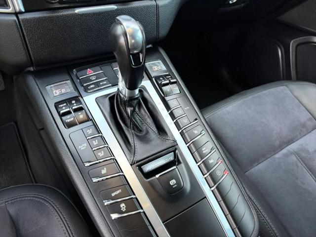 2017 Porsche Macan Base
