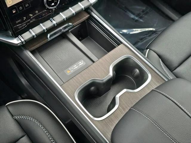 2026 GMC Acadia Denali AWD