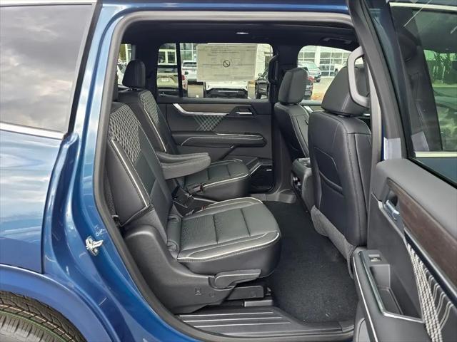 2026 GMC Acadia Denali AWD