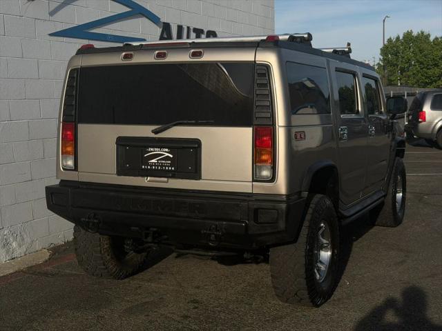 2004 HUMMER H2 Base