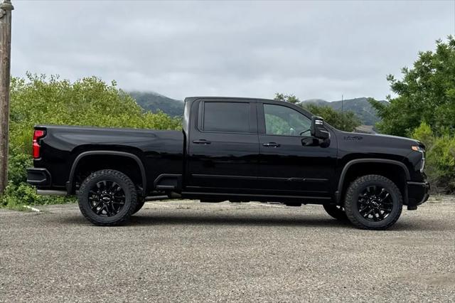 2026 Chevrolet Silverado 3500HD Crew Cab, Standard Bed, High Country, 4WD