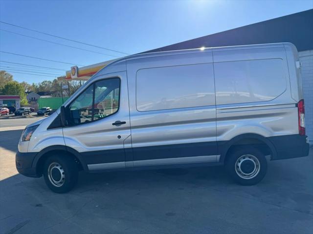 2022 Ford Transit Cargo Van Medium Roof w/RWB