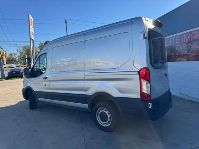 2022 Ford Transit Cargo Van Medium Roof w/RWB