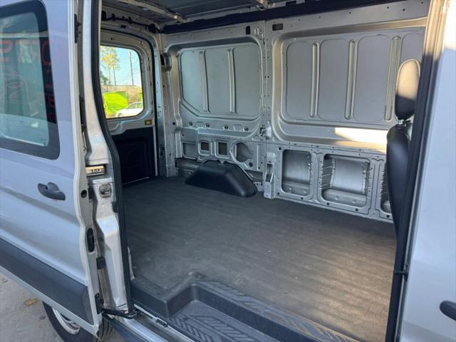 2022 Ford Transit Cargo Van Medium Roof w/RWB