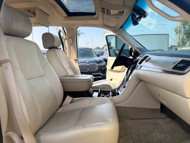 2007 Cadillac Escalade ESV Standard