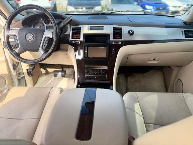 2007 Cadillac Escalade ESV Standard