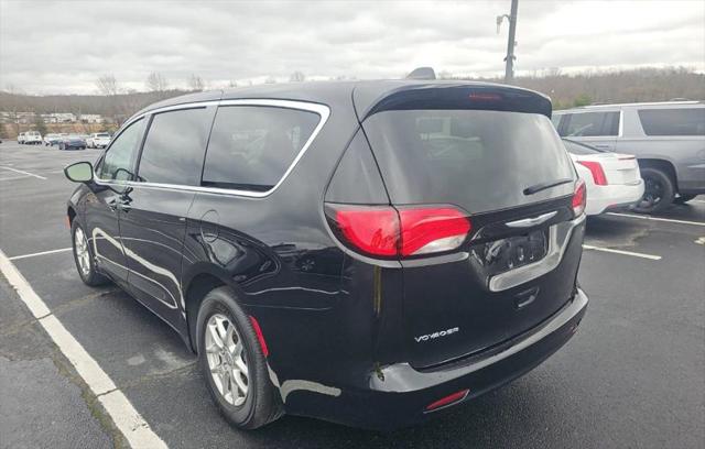 2024 Chrysler Voyager LX