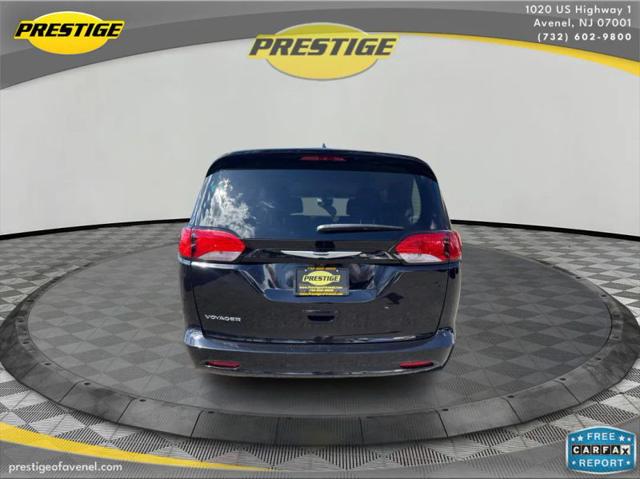 2024 Chrysler Voyager LX