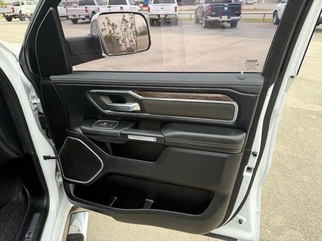 2020 Ram 1500 Laramie Crew Cab 4x4 5'7" Box