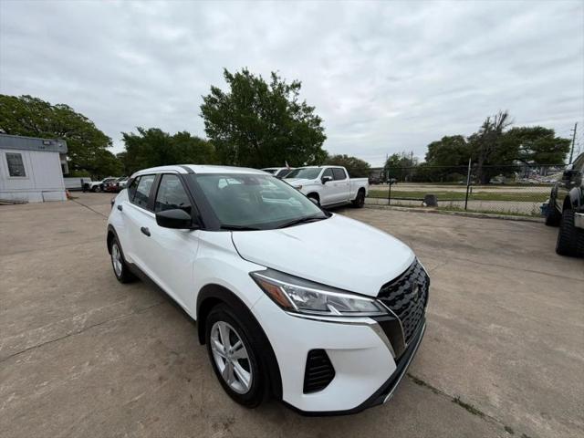2024 Nissan Kicks S Xtronic CVT