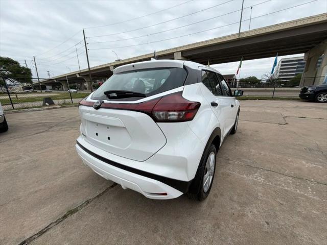 2024 Nissan Kicks S Xtronic CVT
