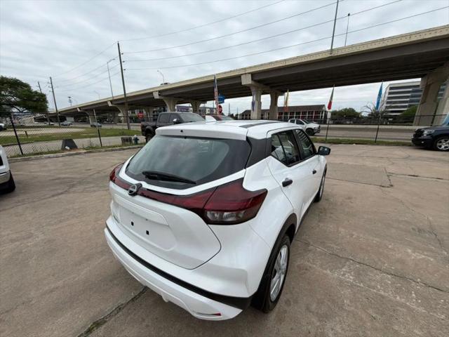 2024 Nissan Kicks S Xtronic CVT