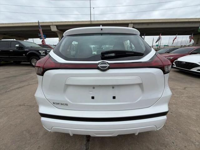 2024 Nissan Kicks S Xtronic CVT