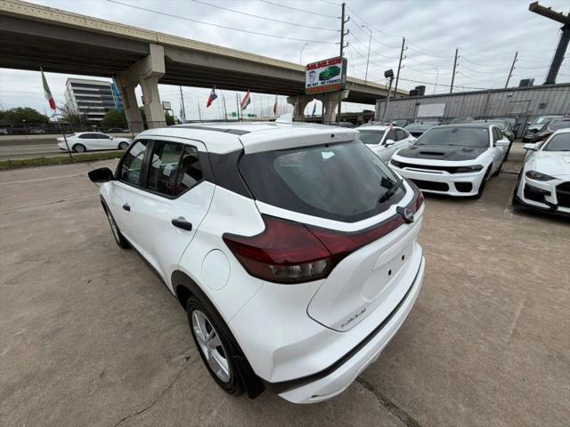 2024 Nissan Kicks S Xtronic CVT